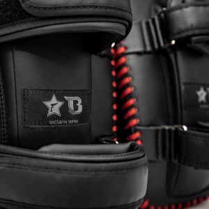 Pattes d'Ours Fairtex x Booster | Noir | FXB Thai Pads