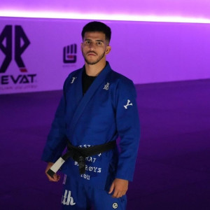 Kimono JJB Vital Bleu - DESTROY WHAT DESTROYS YOU