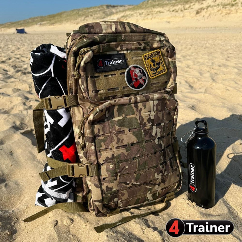 Serviette de Plage 4TRAINER | Noir et Rouge | Monogramme