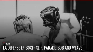 Sparring de boxe avec casques, la défense